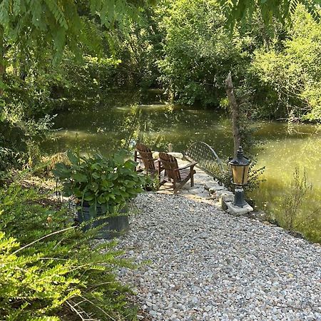 En Bord De Riviere Bed and Breakfast Casseneuil Εξωτερικό φωτογραφία