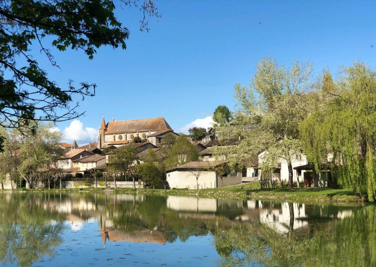 En Bord De Riviere Bed and Breakfast Casseneuil Εξωτερικό φωτογραφία