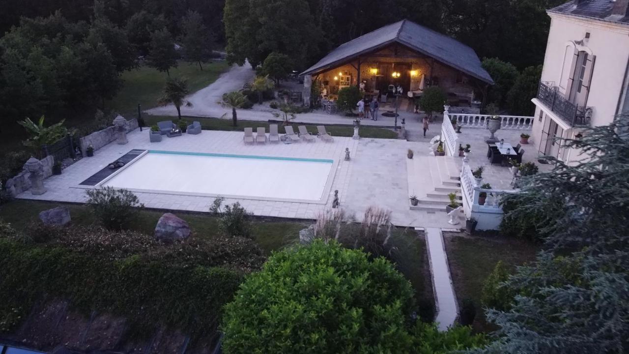 En Bord De Riviere Bed and Breakfast Casseneuil Εξωτερικό φωτογραφία