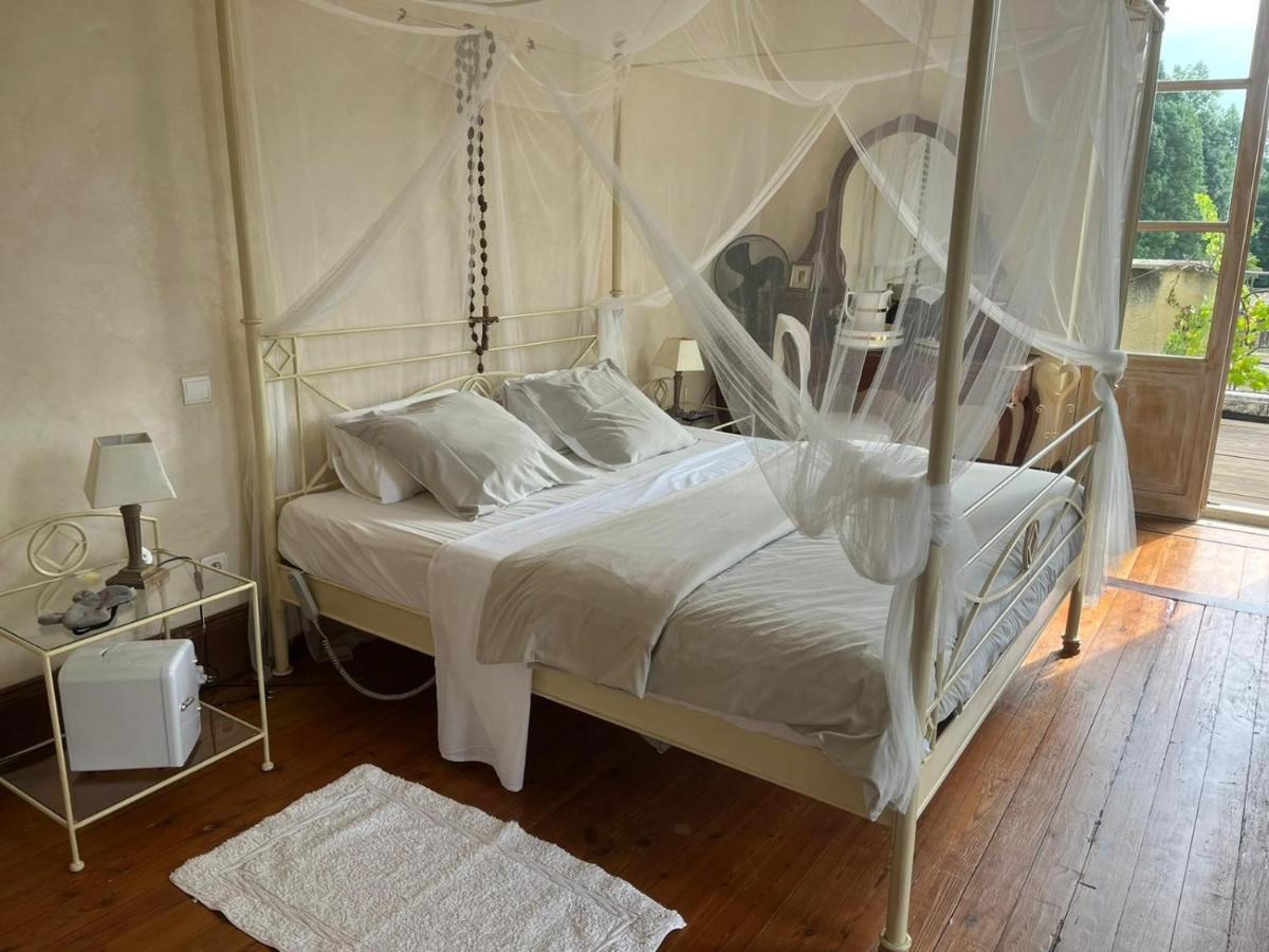 En Bord De Riviere Bed and Breakfast Casseneuil Εξωτερικό φωτογραφία