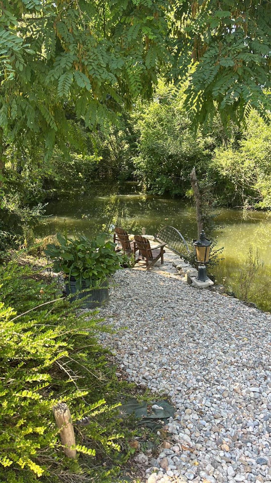 En Bord De Riviere Bed and Breakfast Casseneuil Εξωτερικό φωτογραφία