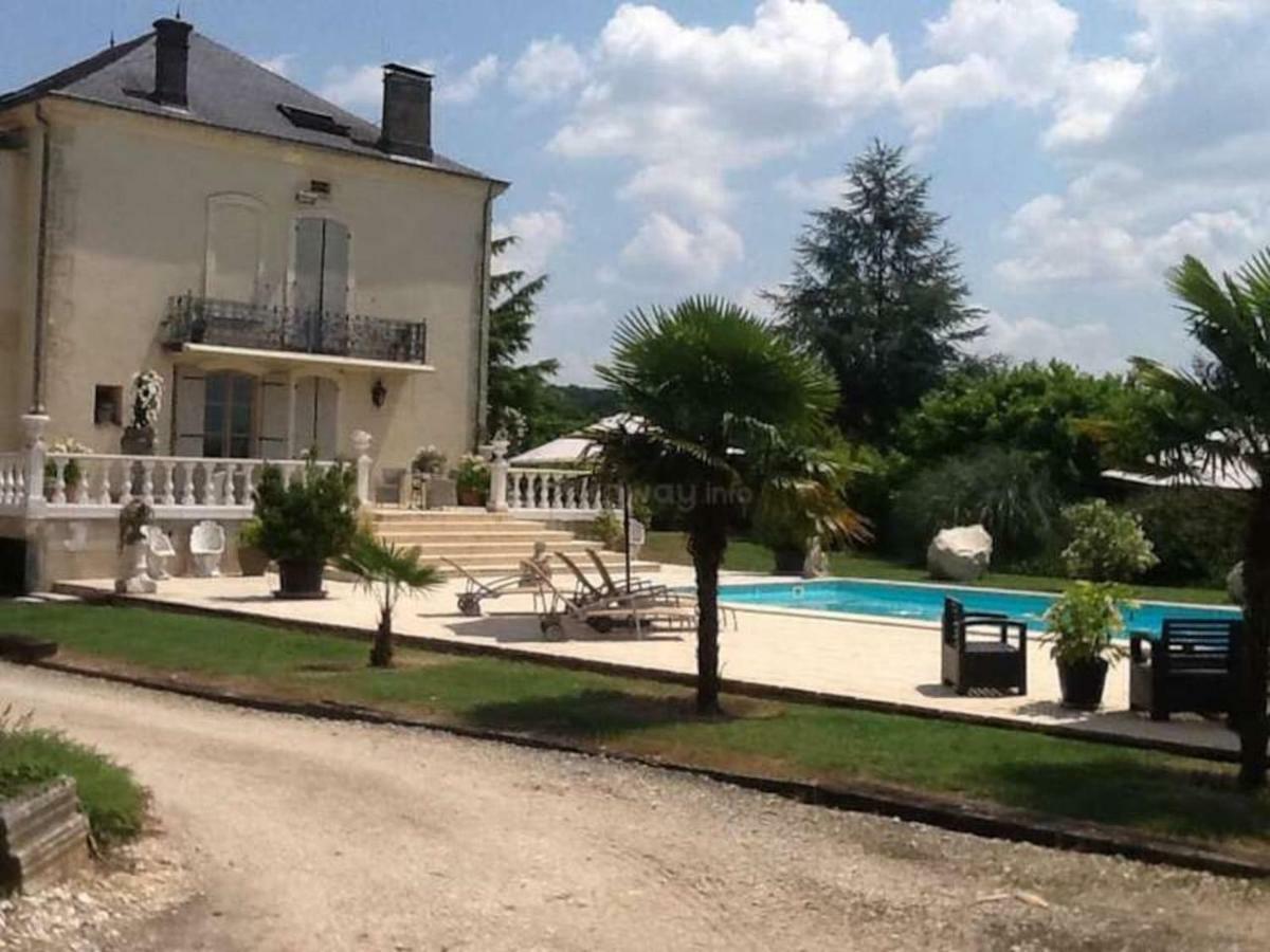 En Bord De Riviere Bed and Breakfast Casseneuil Εξωτερικό φωτογραφία