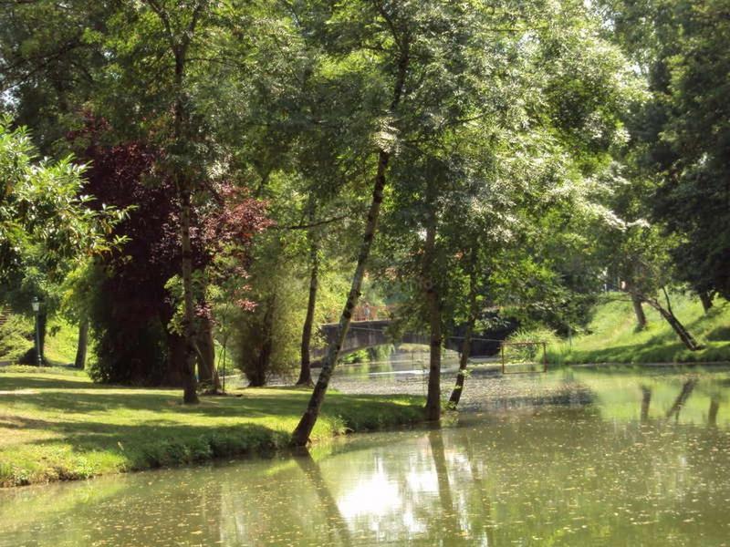 En Bord De Riviere Bed and Breakfast Casseneuil Εξωτερικό φωτογραφία